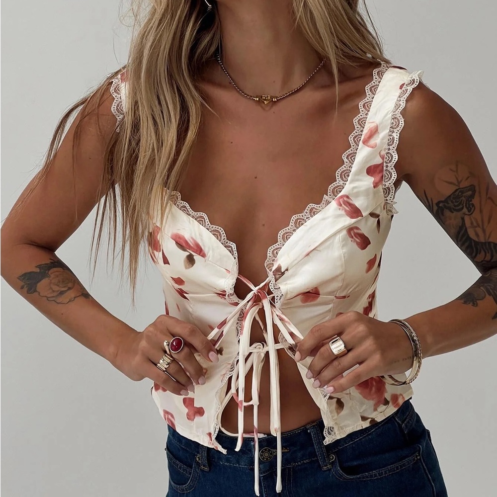Princess Polly Floral Lace-Up Crop Top
